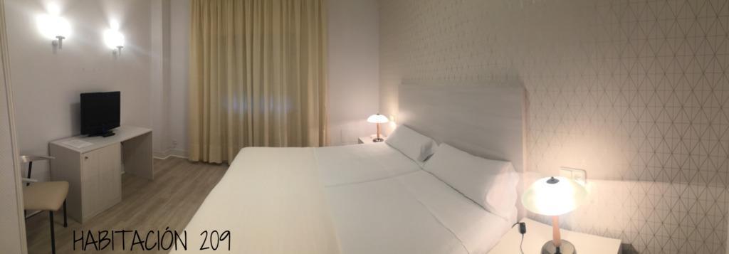 Hostal Vista Alegre Castro Urdiales Buitenkant foto